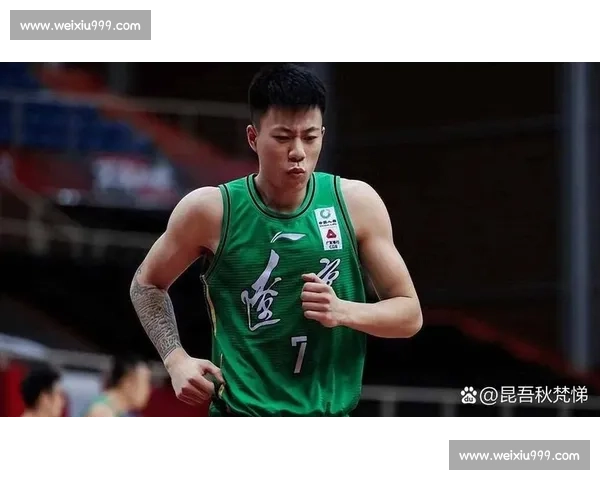 张镇麟离辽篮三因：杨鸣战术失配 上海锋线成引力场